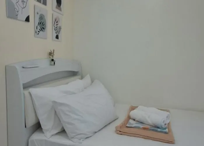 Apartment Casa Vides At Victoria Sports Tower Beside Gma Kamuning Mrt Station